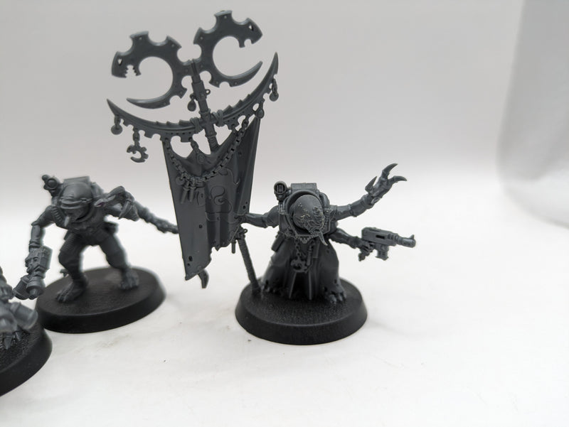 Warhammer 40k: Genestealer Cult Acolyte Hybrids with Icon (CAB1053)