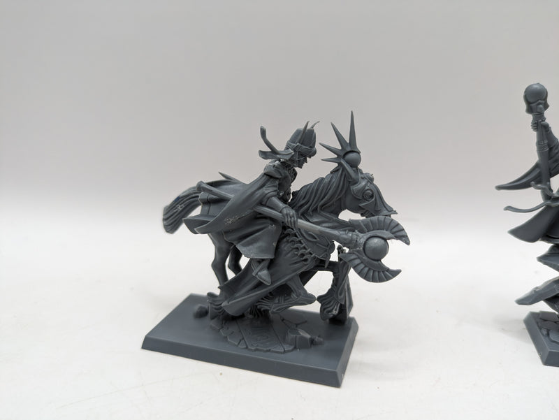 Warhammer The Old World: High Elves Archmage and Mage on Horse (AW200)