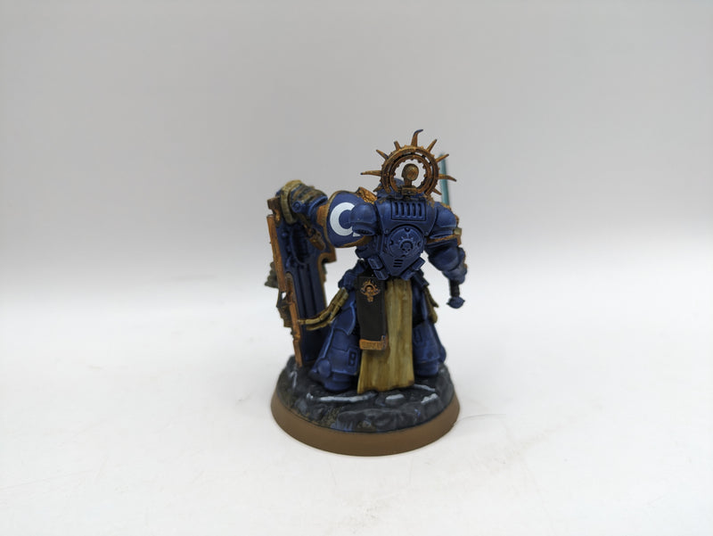 Warhammer 40k: Space Marine Captain and Bladeguard Lieutenant (AH065)