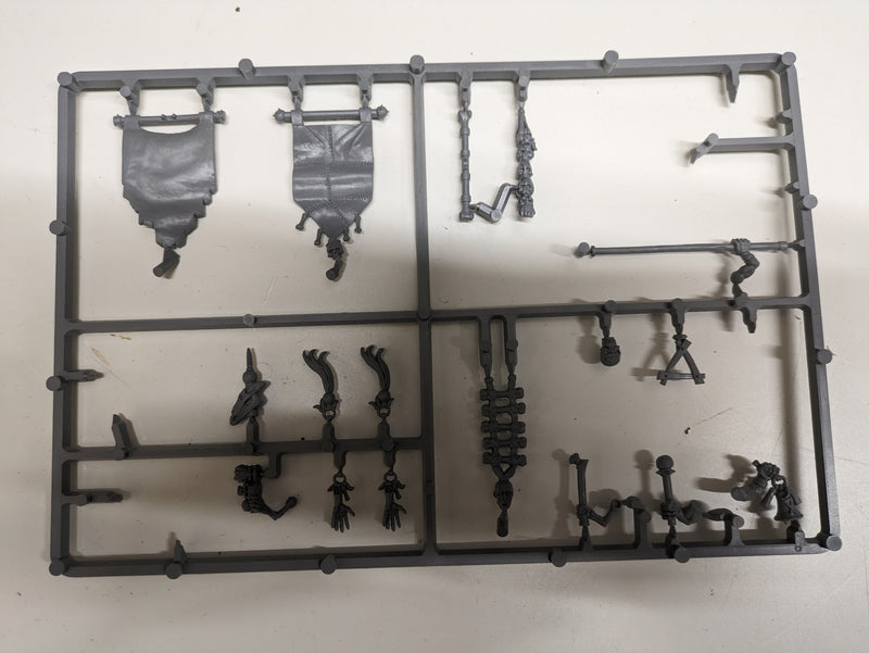 Warhammer Fantasy: Orcs and Goblins Night Goblin Regiment PARTS (BB207)