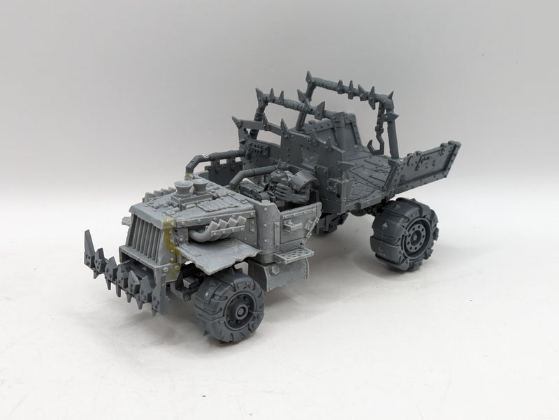 Warhammer 40k: Ork Trukk with Forgeworld Upgrade (CAB1075)