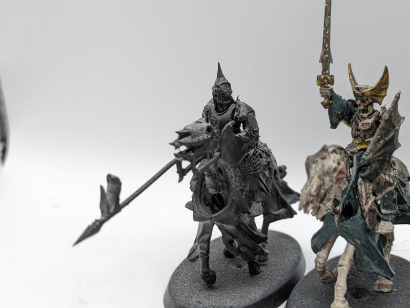 Age of Sigmar: Soulblight Gravelords Black Knights (AT221)