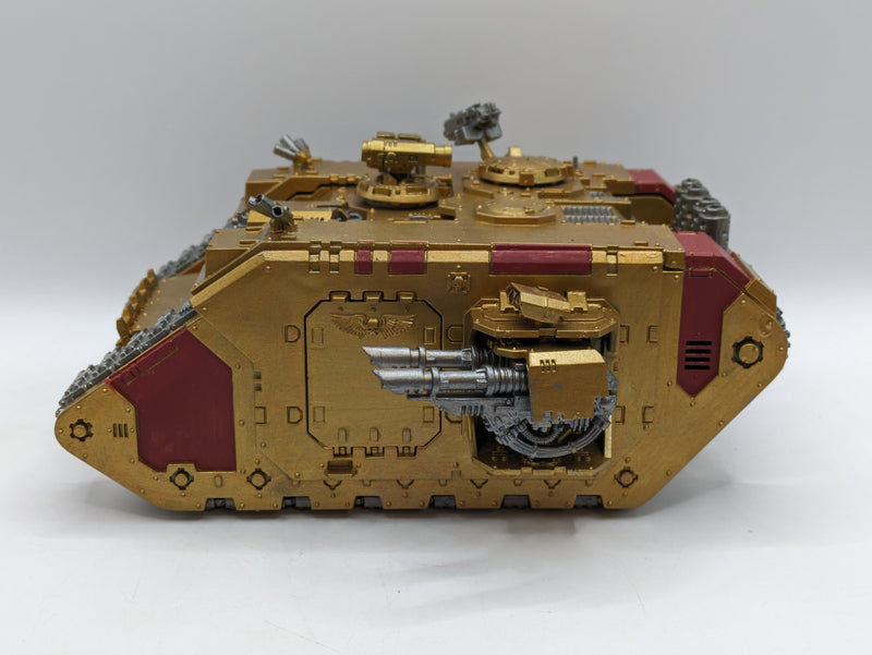 Warhammer 40k: Adeptus Custodes Land Raider (AU070)