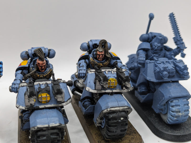 Warhammer 40k: Space Marine Space Wolves Bikes and Attack Bike (BA090)