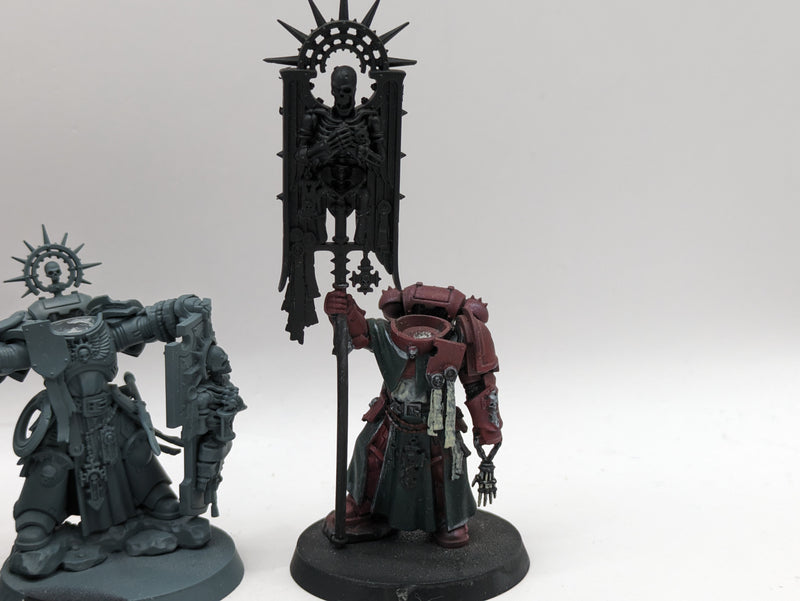 Warhammer 40k: Space Marines Bladeguard Veterans, Captain and Ancient (AT109)