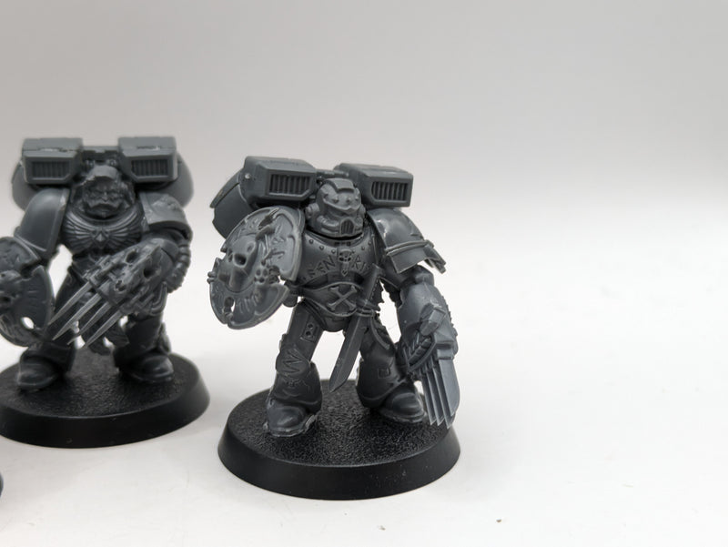 Warhammer 40k: Space Marines Space Wolves Vanguard Veterans (AA041)