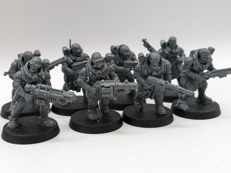 Warhammer 40k: Genestealer Cult Neophyte Hybrids and Clamavus (AT052)