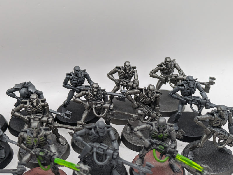 Warhammer 40k: Necron Warriors (AW086)