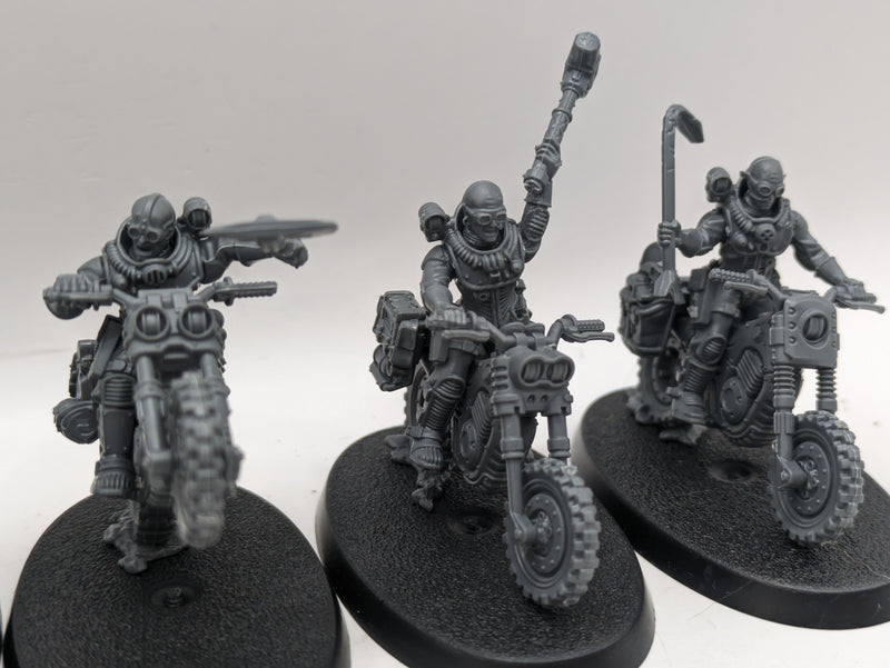 Warhammer 40k: Genestealer Cult Atalan Jackals (AZ159)