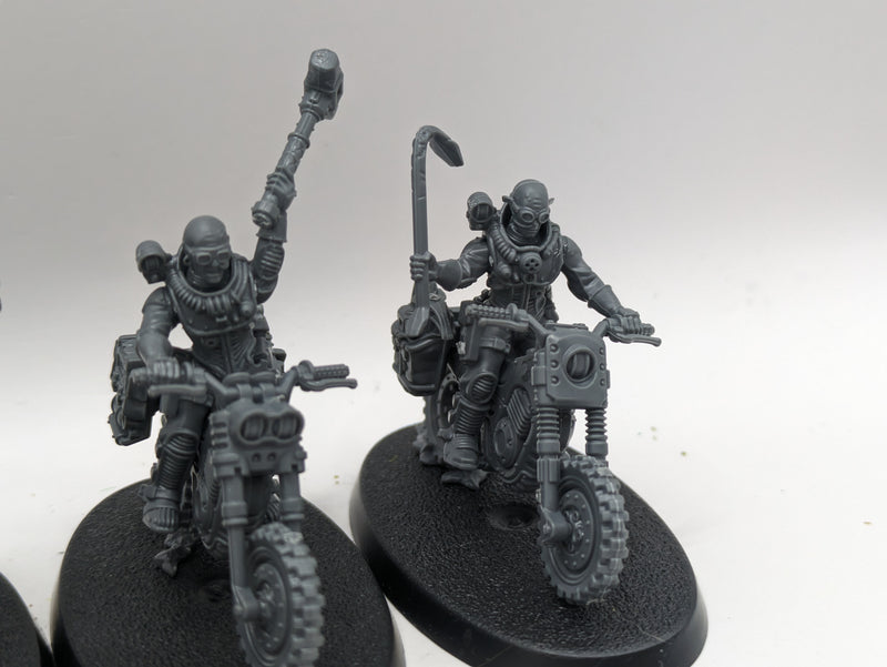 Warhammer 40k: Genestealer Cult Atalan Jackals (AZ159)