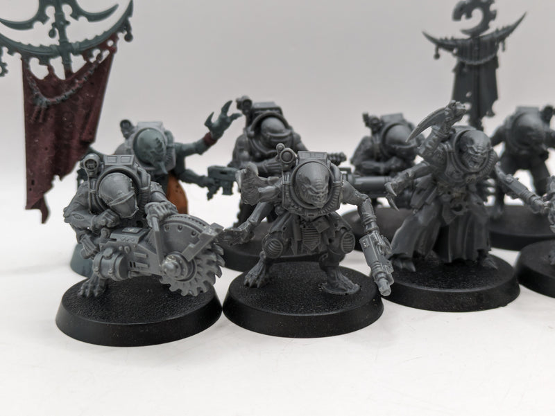 Warhammer 40k: Genestealer Cults Acolyte Hybrids and Iconward (AW244)