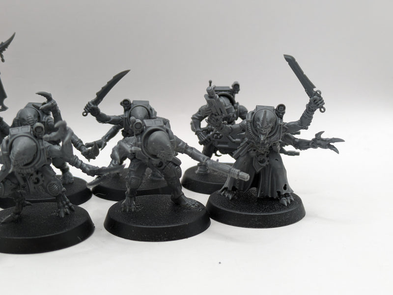 Warhammer 40k: Genestealer Cults Acolyte Hybrids and Iconward (AW244)