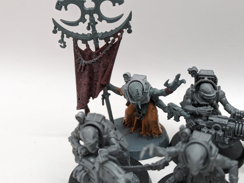 Warhammer 40k: Genestealer Cults Acolyte Hybrids and Iconward (AW244)