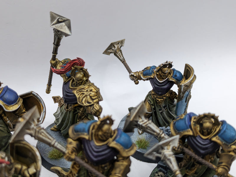 Warhammer Age of Sigmar: Stormcast Eternals Sequitors - x2 Broken Hammers (AQ021)