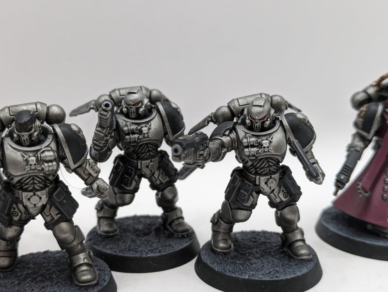 Warhammer 40k: Space Marine Silver Skulls Reivers and Chaplain (AW074)