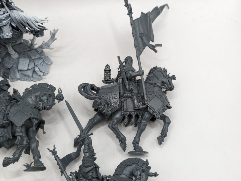 Warhammer Age of Sigmar: Cities of Sigmar Freeguild Cavaliers and Freeguild Cavalier-Marshal (AR017)