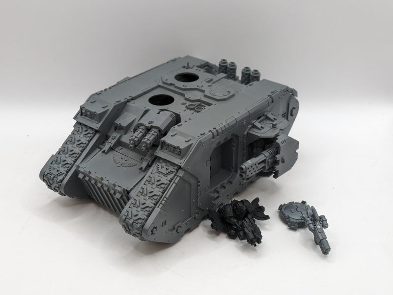 Warhammer 40k: Space Marine Land Raider Redeemer (AR035)