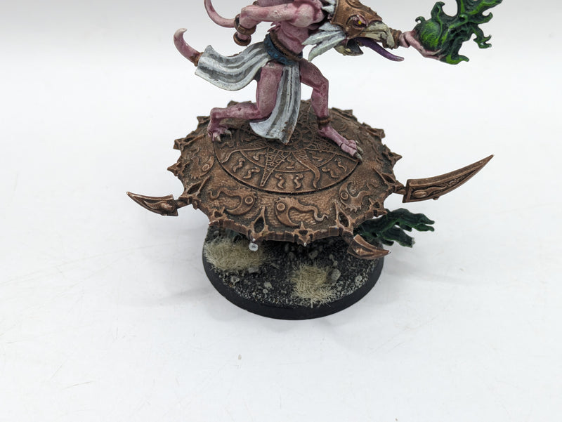 Warhammer 40k: Daemons of Chaos Changecaster and Fateskimmer on Discs of Tzeentch (AH081)