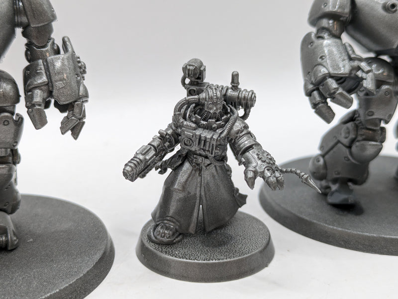 Warhammer 40k: Adeptus Mechanicus Kastelan Robots (AE077)