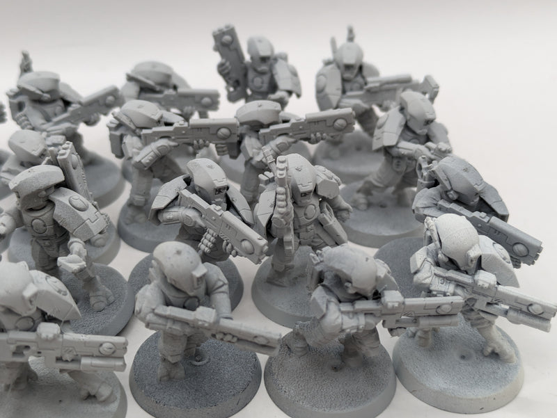 Warhammer 40k: T'au Empire Breachers and Fire Warriors (AE006)