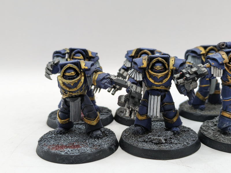 Warhammer Horus Heresy: Legiones Astartes Ultramarines Cataphractii Terminators (AC033)