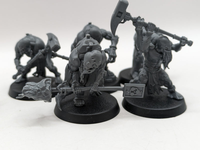 Warhammer 40k: Genestealer Cult Abberants and Magos (BA137)