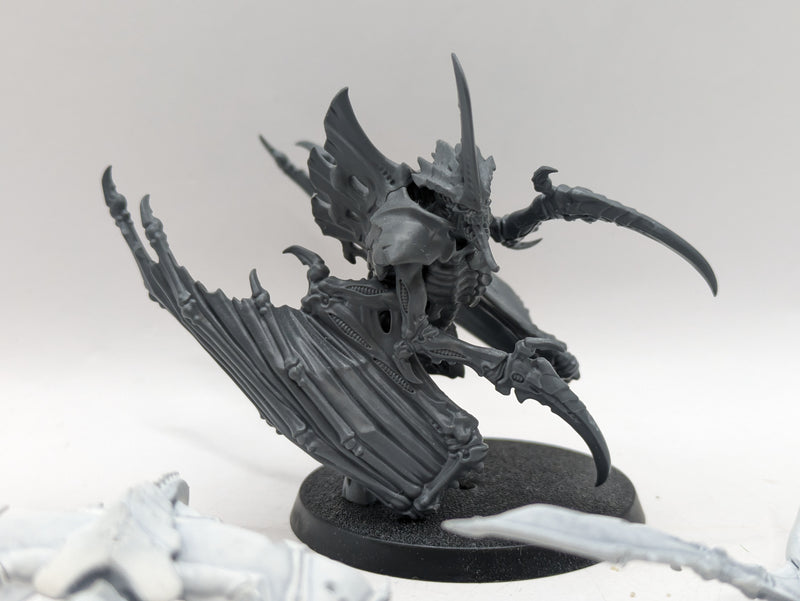 Warhammer 40k: Tyranid Winged Prime and Gargoyles (AZ222)