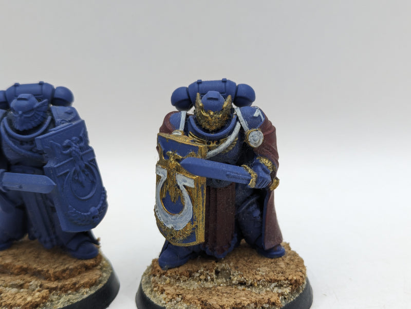 Warhammer 40k: Space Marine Ultramarines Victrix Honour Guard (AT068)