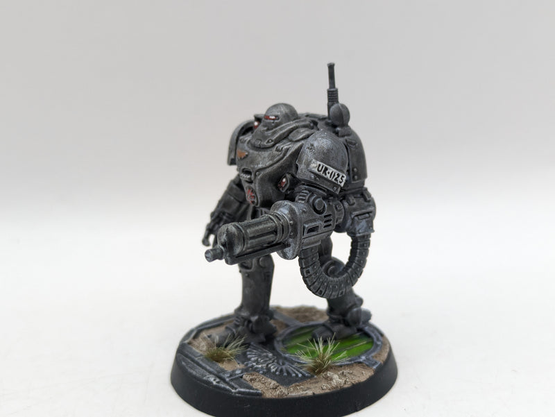 Warhammer 40k: Blackstone Fortress Imperial Robot UR-025 (AE075)