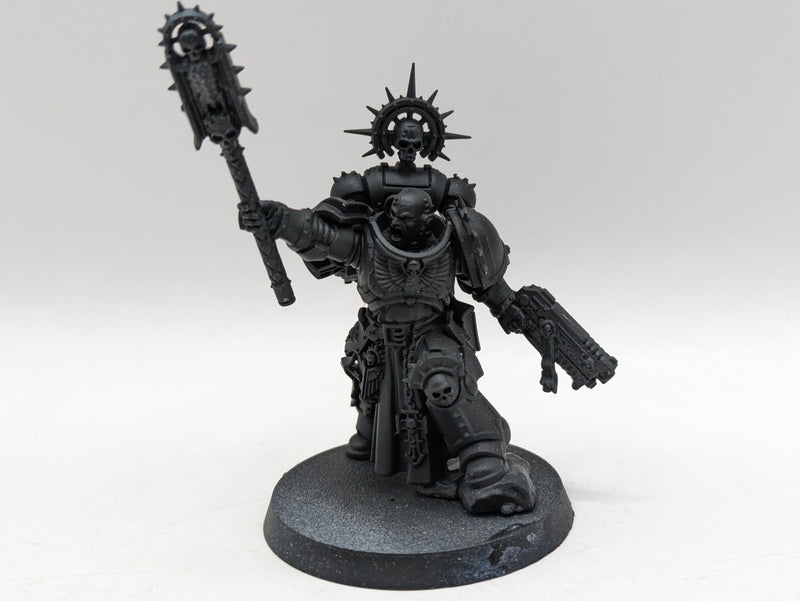 Warhammer 40k: Space Marine Indomitus Chaplain (AI207)