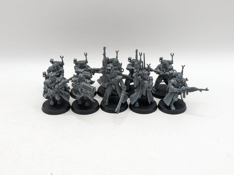 Warhammer 40k: Adeptus Mechanicus Skitarii Vanguard (AT059)