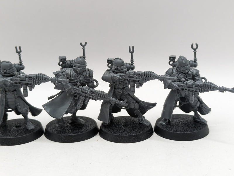 Warhammer 40k: Adeptus Mechanicus Skitarii Vanguard (AT059)