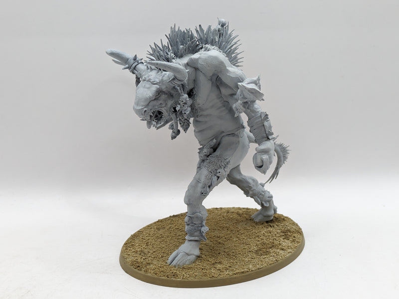 Warhammer The Old World: Beastmen Ghorgon (AR060)