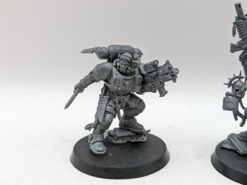 Warhammer 40k: Space Marine Phobos Captain and Lieutenant (AT210)