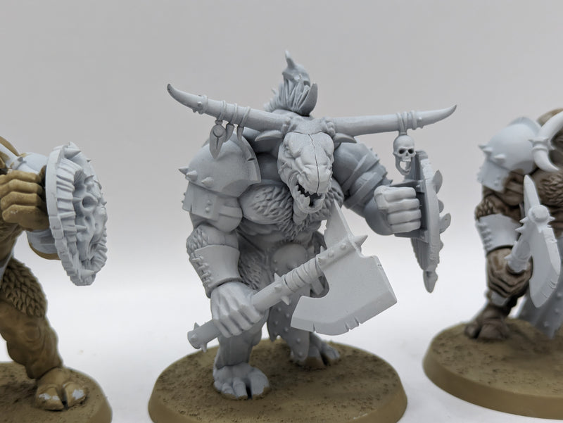 Warhammer The Old World: Beastmen Bullgors (AI120)