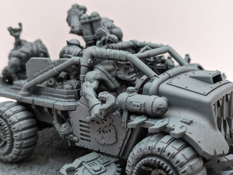 Warhammer 40k: Orks Rukkatrukk Squigbuggy (AR022)