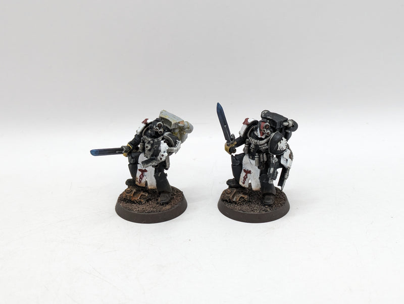 Warhammer Horus Heresy: Legiones Astartes Apothecary with Jump Packs (AZ223)