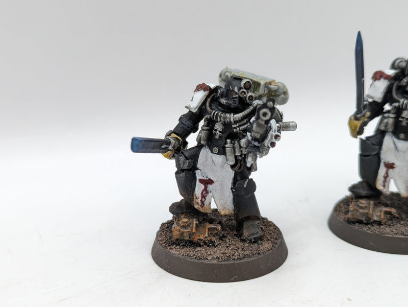 Warhammer Horus Heresy: Legiones Astartes Apothecary with Jump Packs (AZ223)