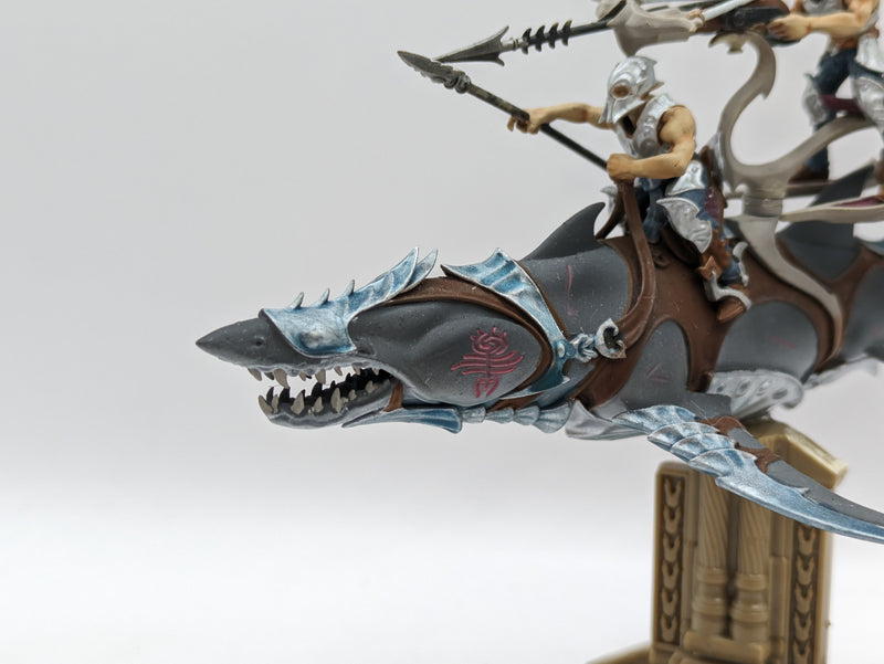 Warhammer Age of Sigmar: Idoneth Deepkin Akhelian Allopex (AT049)