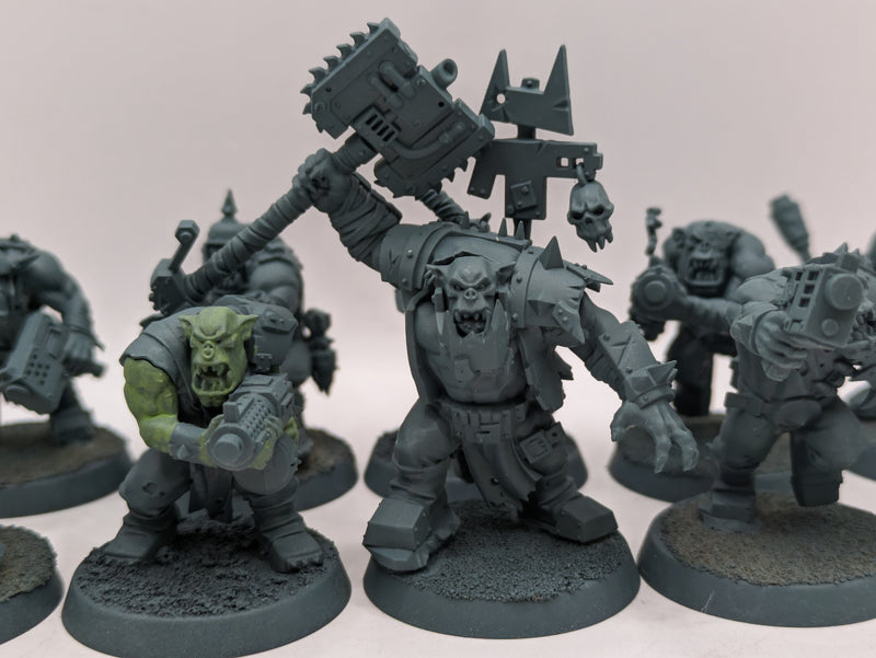 Warhammer 40k: Ork Boyz (AI214)