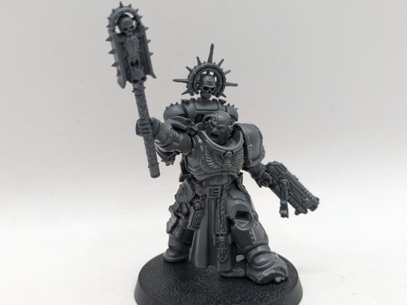 Warhammer 40k: Space Marine Indomitus Chapain (BC107)