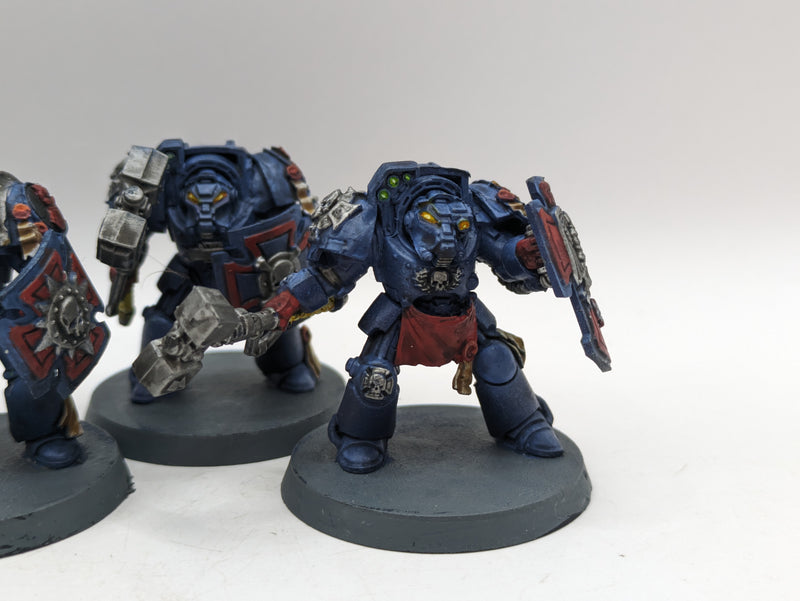 Warhammer 40k: Space Marine Crimson Fists Assault Terminators (AO017)