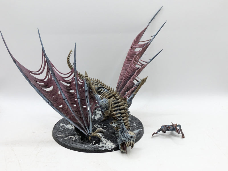 Warhammer Age of Sigmar: Flesh Eater Courts Terrorgheist (AR033)