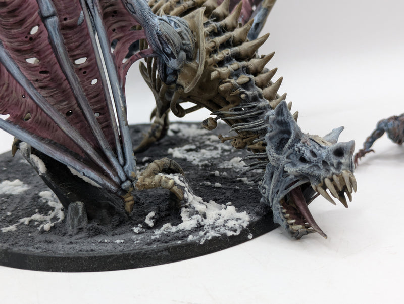 Warhammer Age of Sigmar: Flesh Eater Courts Terrorgheist (AR033)