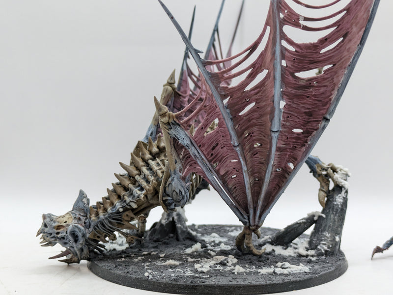 Warhammer Age of Sigmar: Flesh Eater Courts Terrorgheist (AR033)