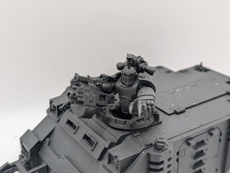 Warhammer 40k: Space Marine Rhino (AX020)