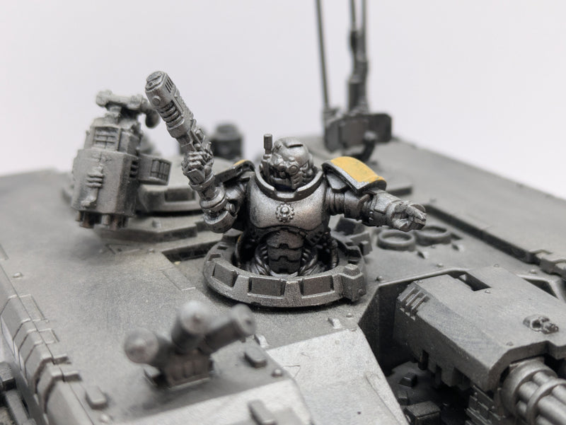 Warhammer 40k: Space Marines Land Raider Redeemer (BF079)