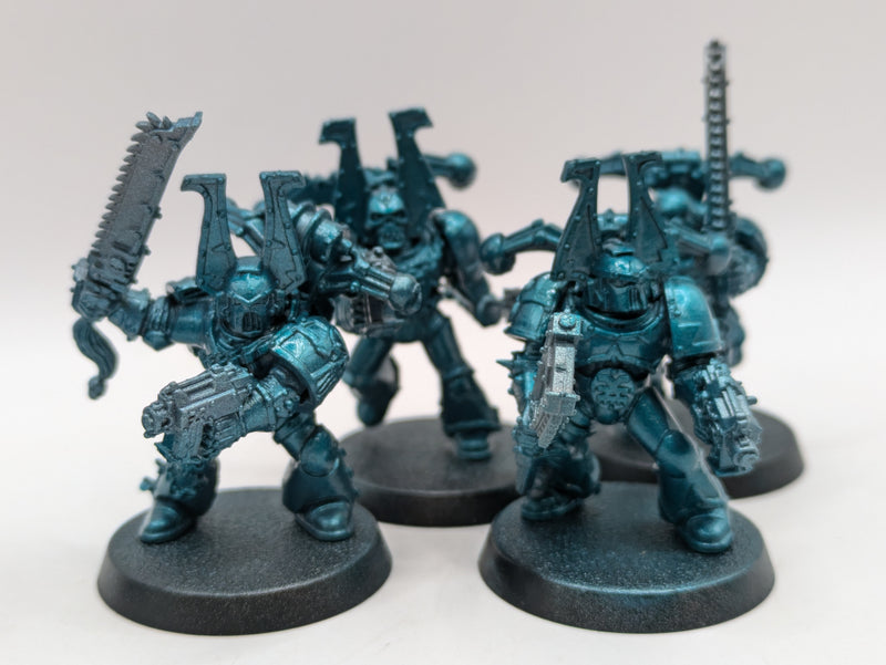 Warhammer 40k: Chaos Space Marines Alpha Legion Exalted Champion and Khorne Berzerkers (AL001)