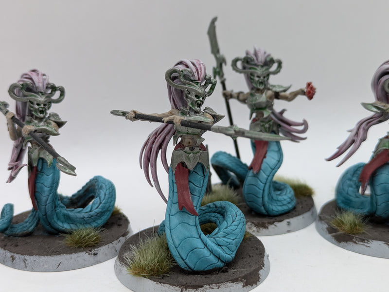 Warhammer Age of Sigmar: Daughters of Khaine Melusai Blood Stalkers (AW076)