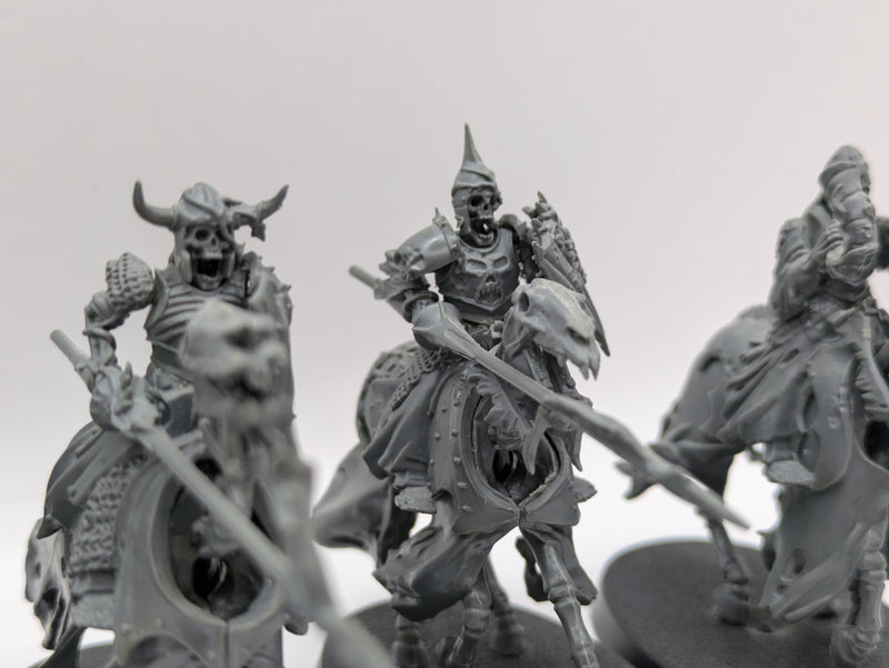 Warhammer Age of Sigmar: Soulblight Gravelord Black Knights (AJ010)